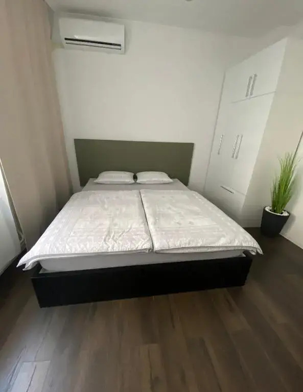 Strawberry Apartments City Center