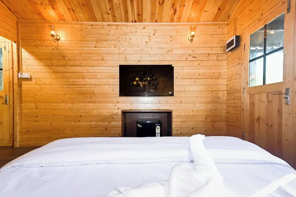 Axiom Retreat