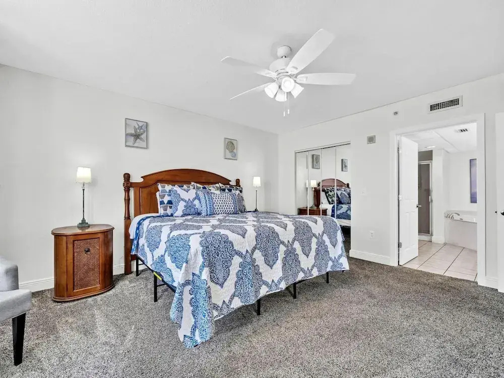 Emerald Beach 2336