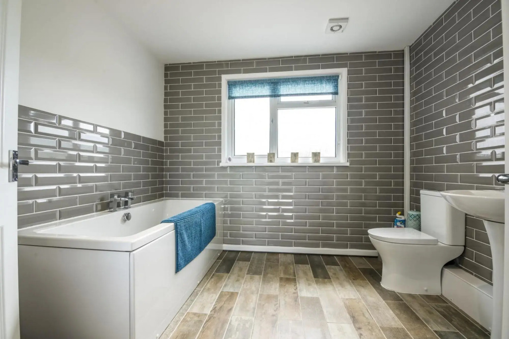 Little Hill - 3 Bedroom Bungalow - Wisemans Bridge