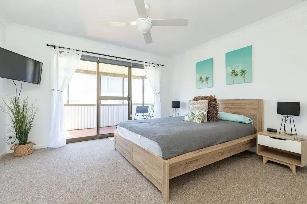 Lakeview Crescent 50
