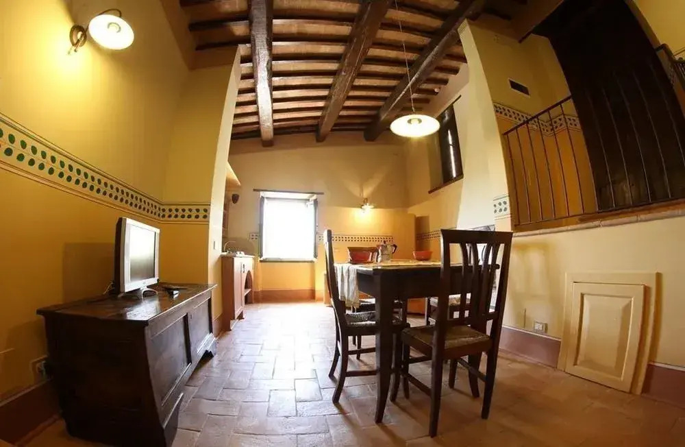 Il Castello Di Campi