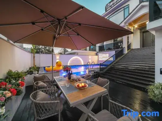Sunset and Evening Breeze B&B (Fuyu South Road)