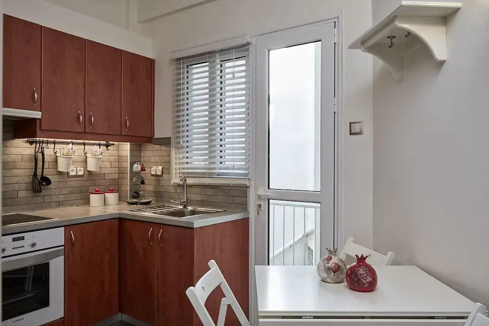 Fabulous 3BD Apt close to Kalimarmaro