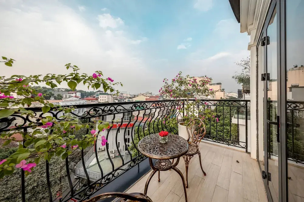 San Palace Hotel & Rooftop