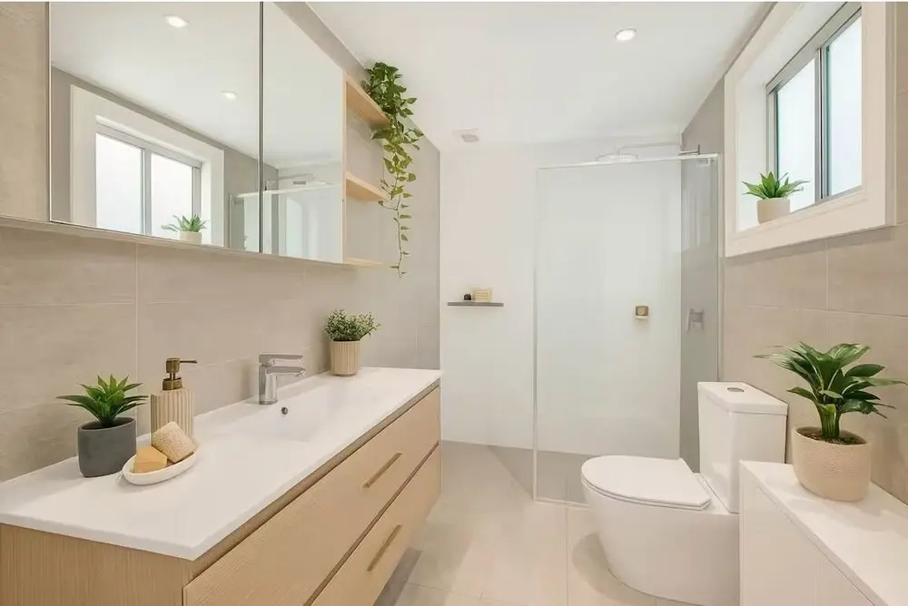 Stylish 4BR City Retreat