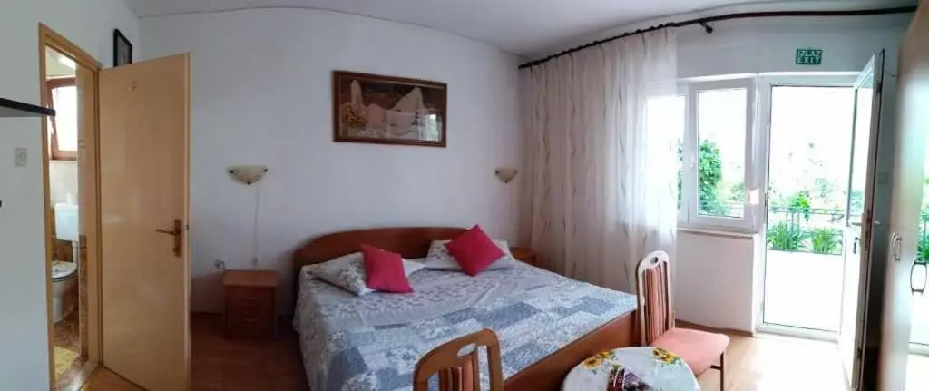 Apartment and room Josip 2007