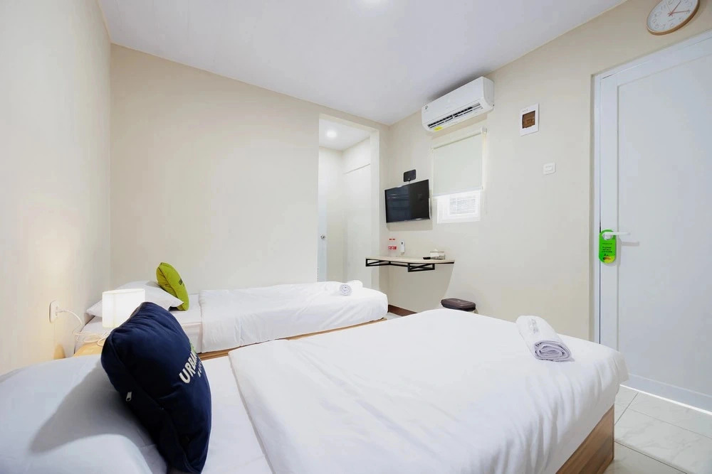 Urbanview Petukangan Mansion Jakarta