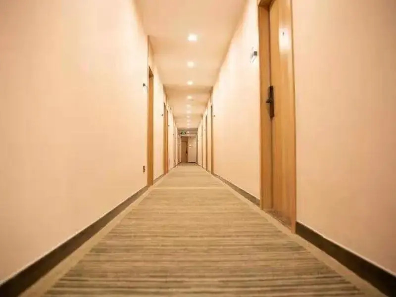 GreenTree Inn Express Wuxi Railway Station North Exit Metro Station