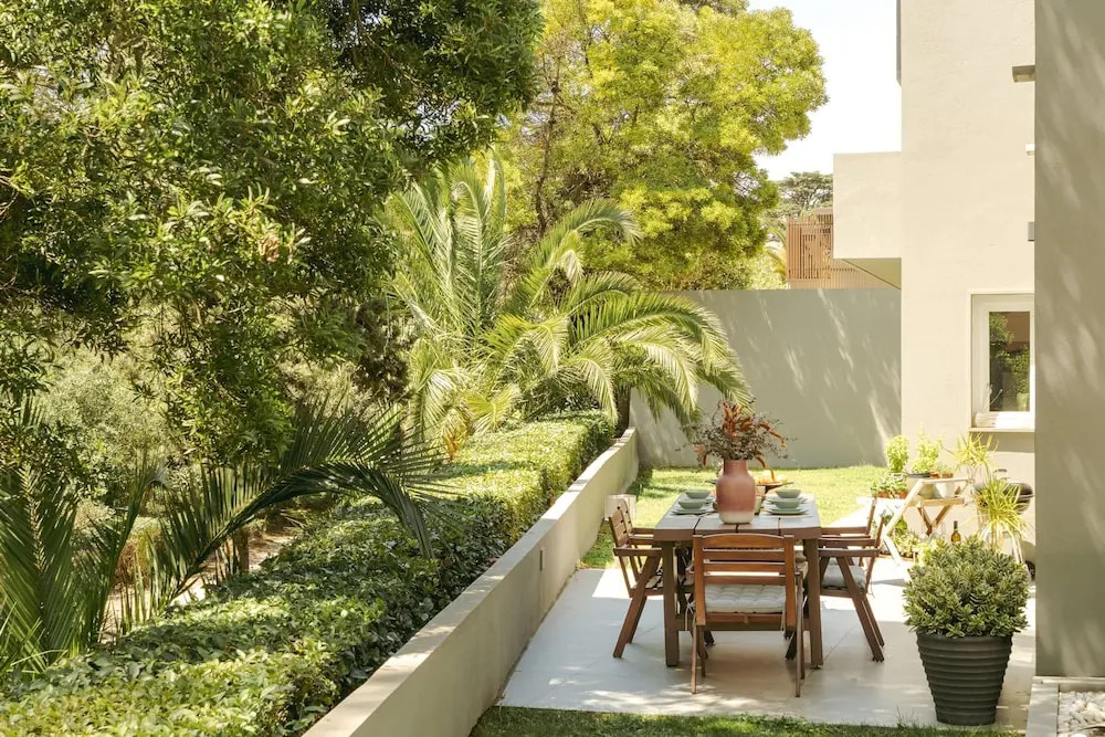 Cascais Garden Escape by Cadenzalux