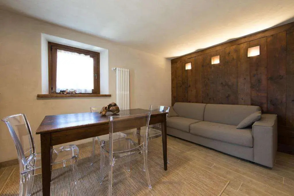 Maison Lo Triolet