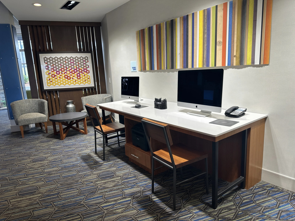 Holiday Inn Express & Suites Macon North by IHG