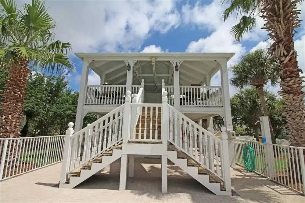 Mer Soleil by Meyer Vacation Rentals