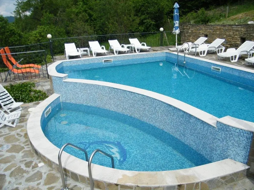 Family Hotel Chiflik Hills