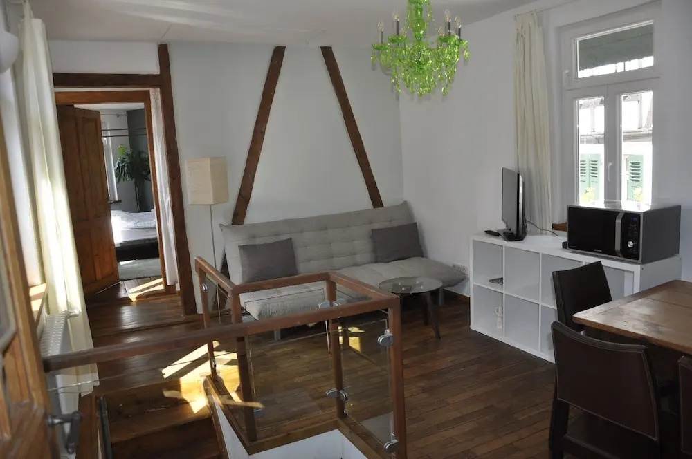 Geibelhof - Apartments in mediterraner Hofreite nahe Frankfurt am Main