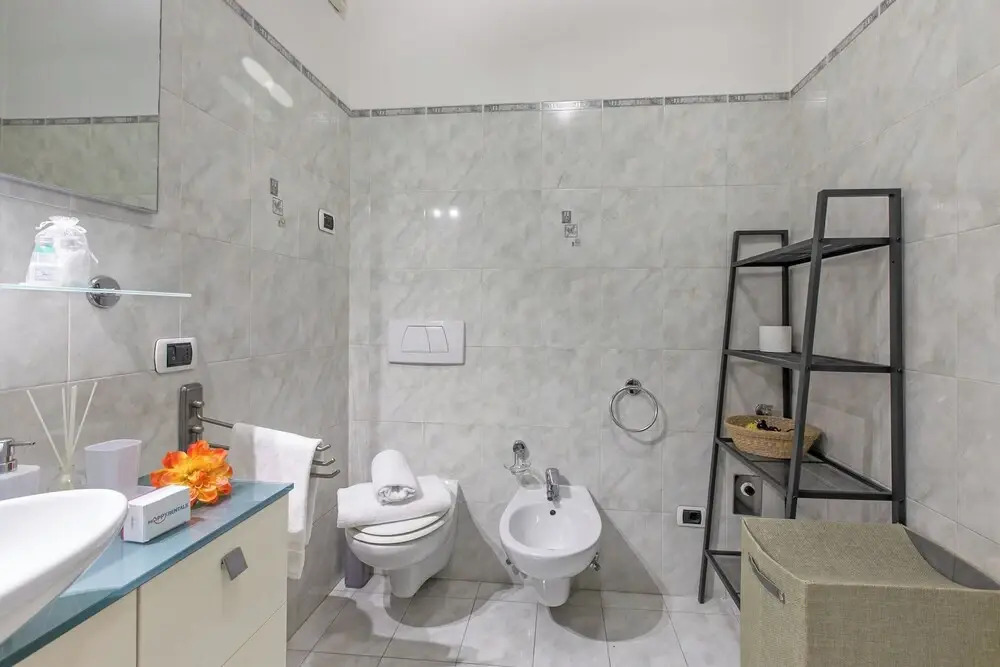 Suite 22
