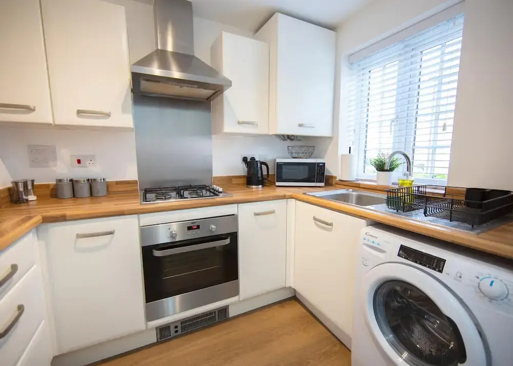 Fantastic House - Near Kempston Town Centre