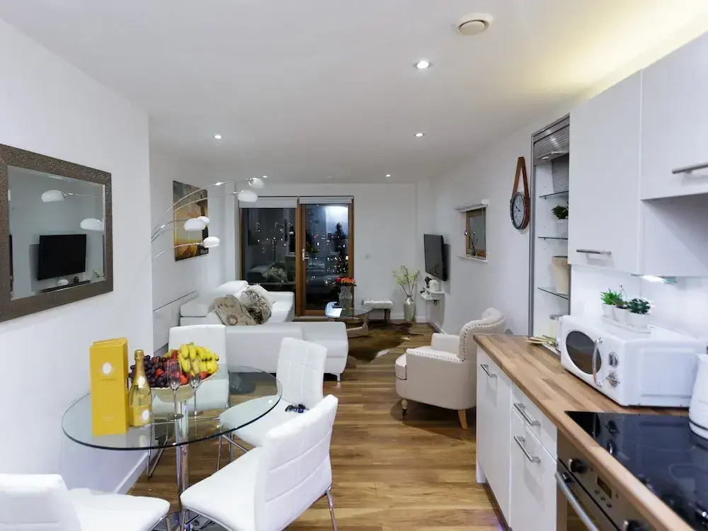 Live in Leeds Sky Penthouse