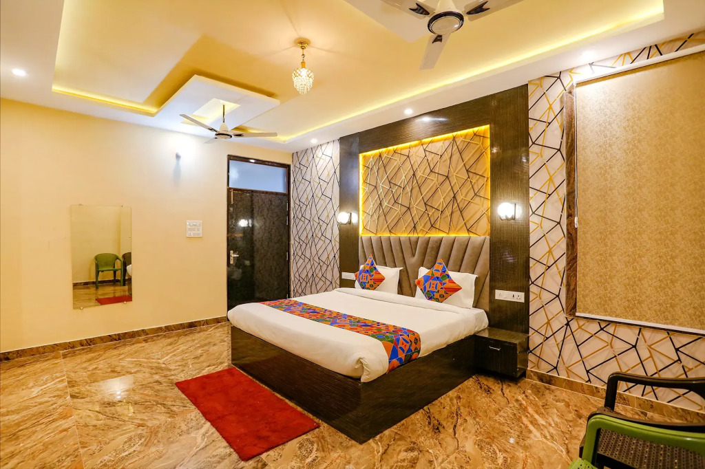 FabHotel Occazia Palace