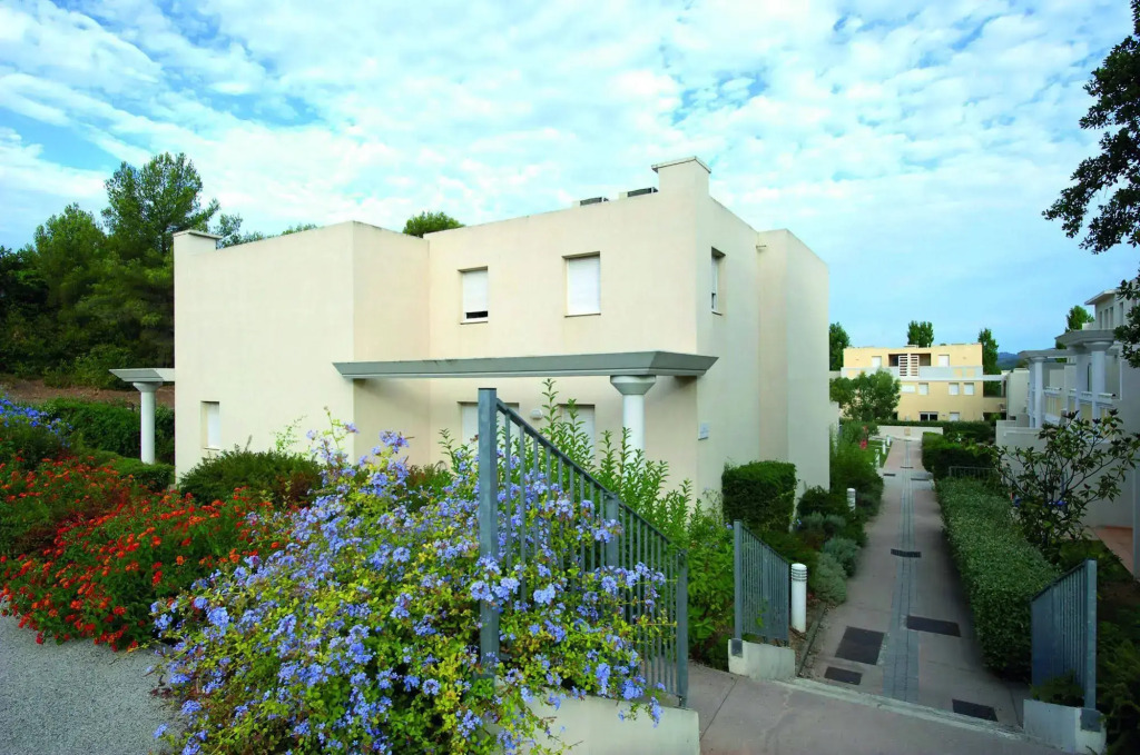 Comfort Aparthotel Six-Fours