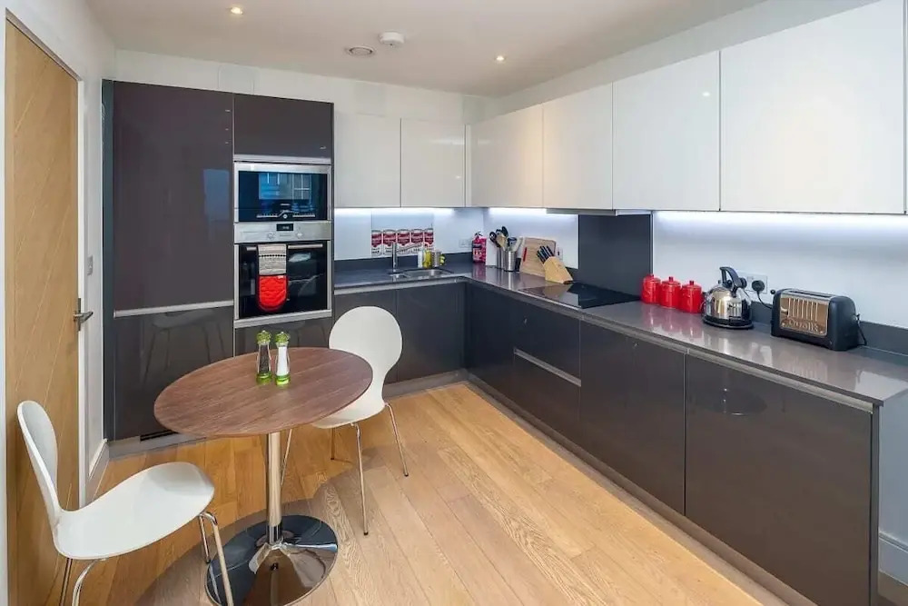Funky Modern 1 bed in Trendy Clerkenwell W/balcony