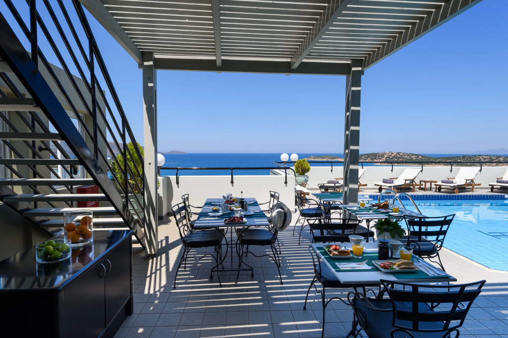 Alantha Apartments