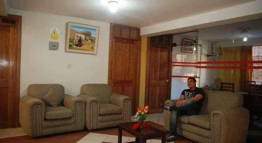 Julio Cesar HOTELES