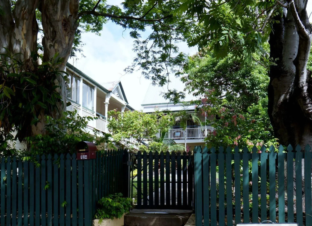 Ellies Guest House