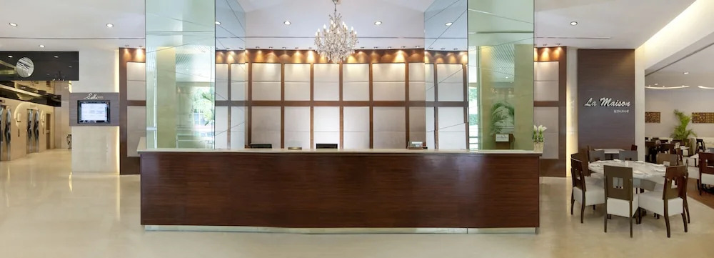 Maytower Apartment