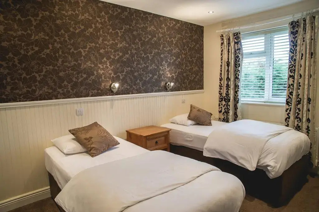 Silken Thomas Accommodation