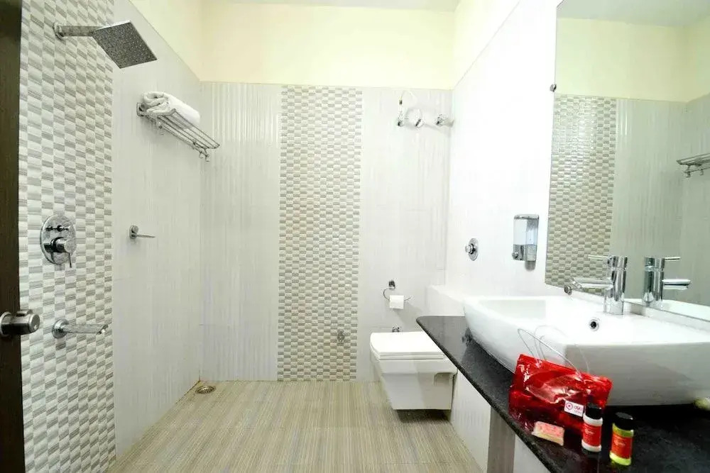 OYO 1546 The Sensation Hotel