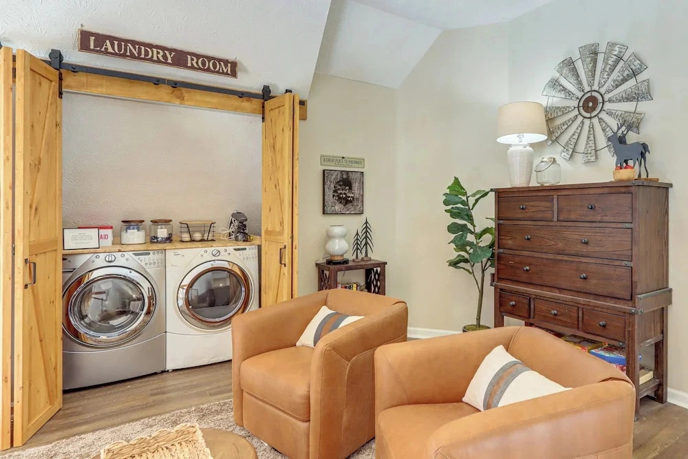 Riverfront, Hot Tub! Coosawattee River Resort Home