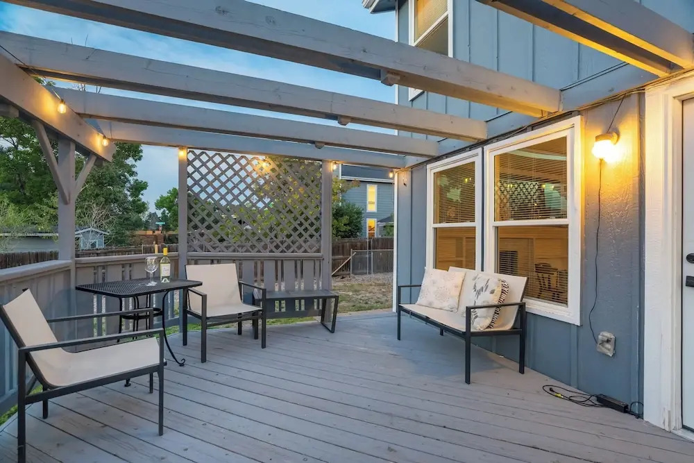 Modern 6BR Home in Briargate