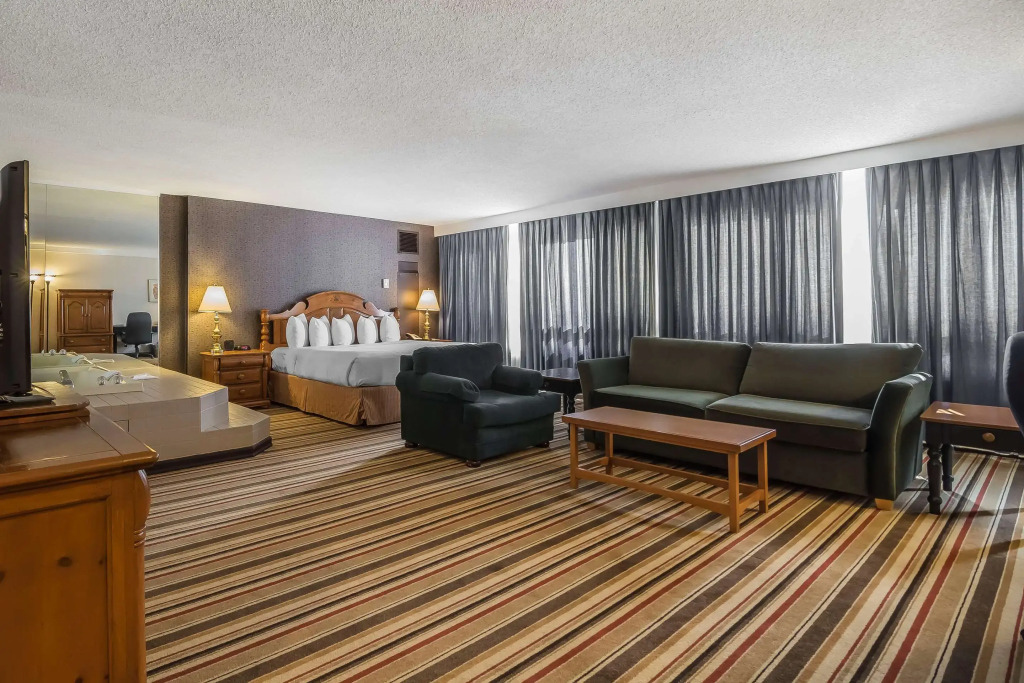 DoubleTree by Hilton Calgary North
