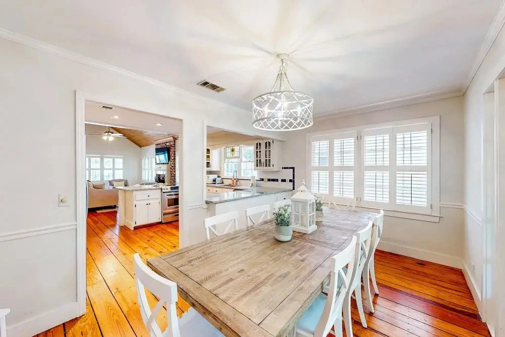 Classic Coastal Home With Game Room & Private hot tub - Walk to Beaches