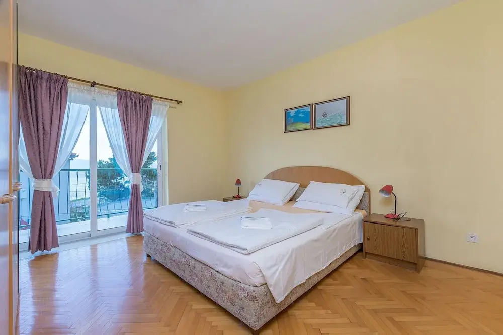 Apartments Mara