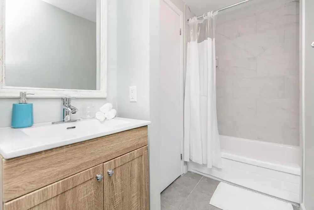 Modern - 1BR Units With Netflix - Prime Location