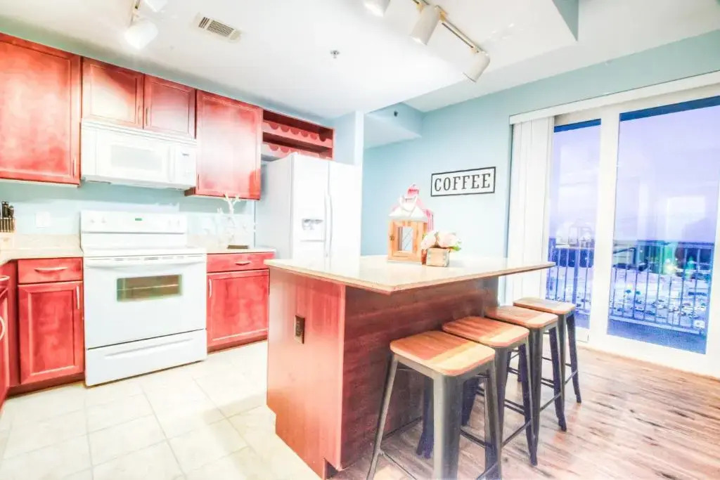 Laketown Wharf 1238 - Brand New End Unit With Wrap Around Balcony