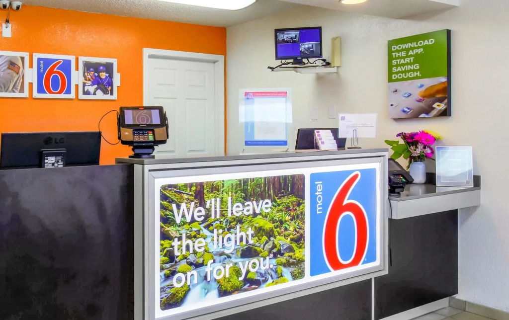 Motel 6-Medford, OR - North