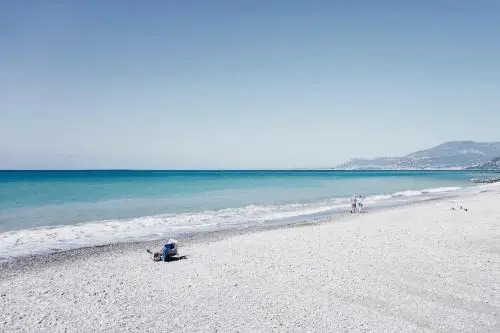 Villa Angelina Holiday Homes I Casa Glicine I 5 minuti a piedi dalle spiagge I Giardino I Parcheggio privato