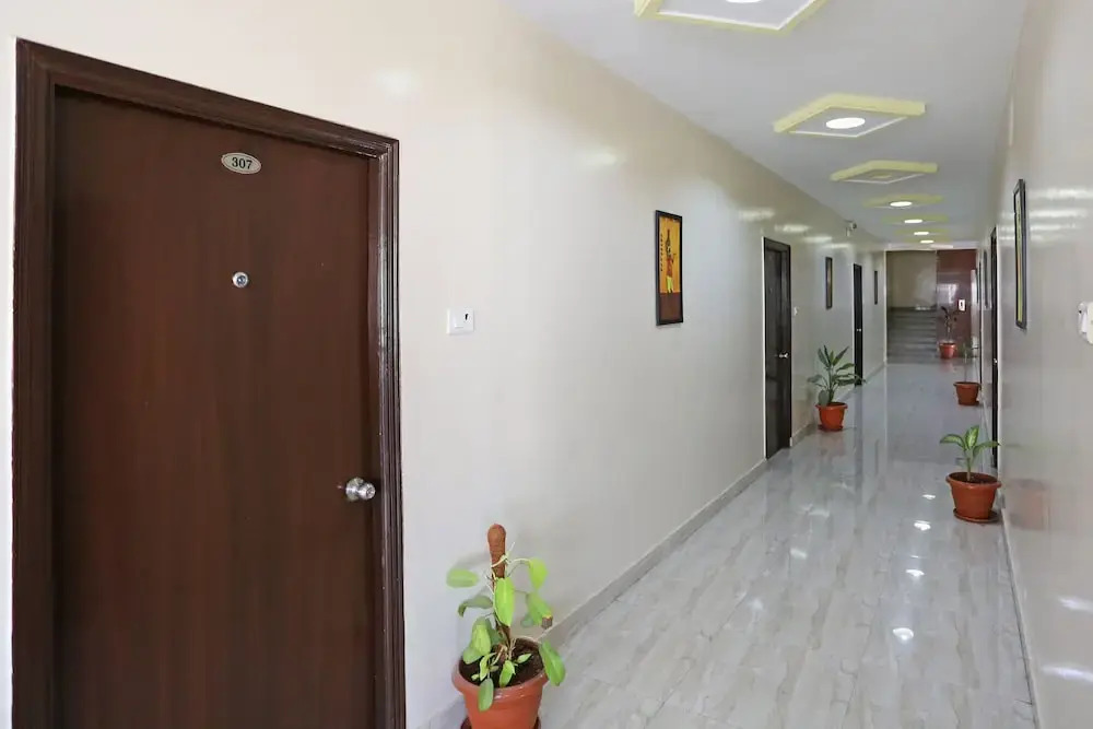 OYO 6661 Aurum Abode