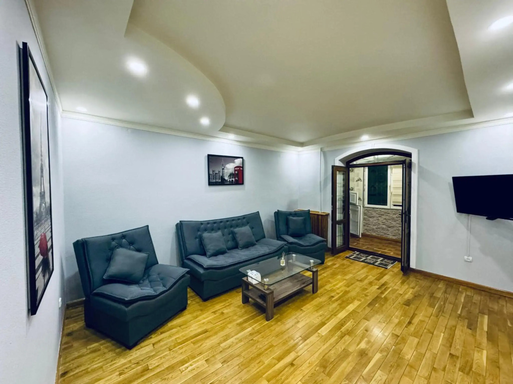 Luxury Apartment In The Center With 4 Rooms