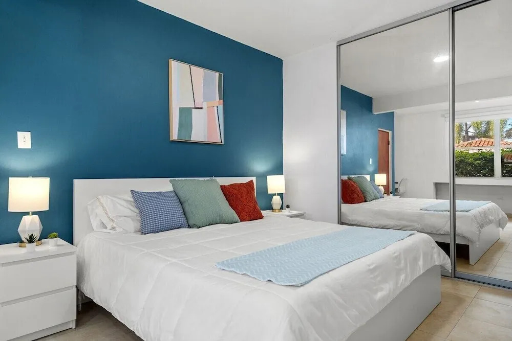 Puerto Rico Oceanpark Beach Rental With King Size Bed Otium Rentals