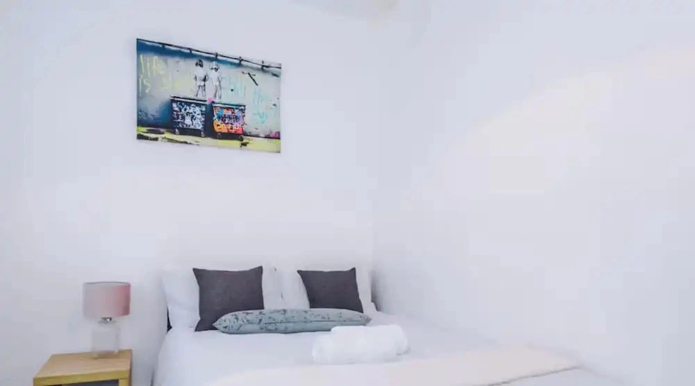 Spacious 6-bedroom Property With Ensuite Perfect for Groups
