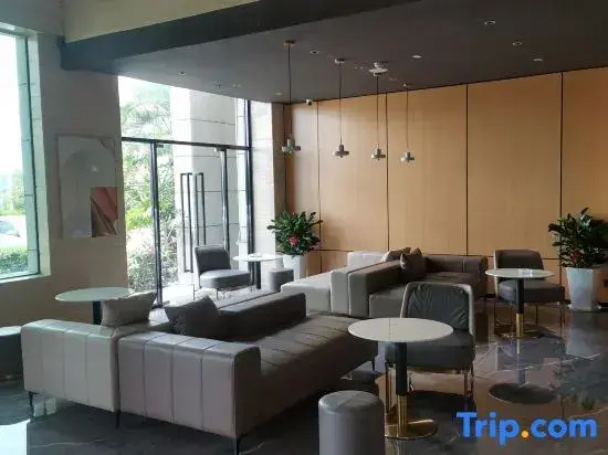 Yinhua Business Hotel (Zhuhai International Convention Center)