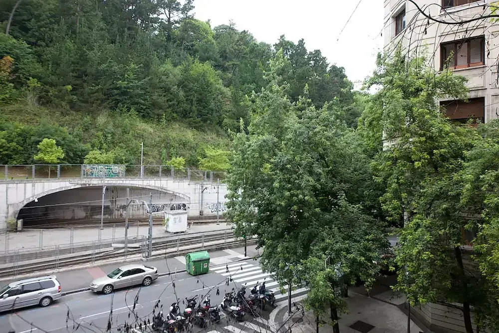 Azpeitia Elegant Home in Center