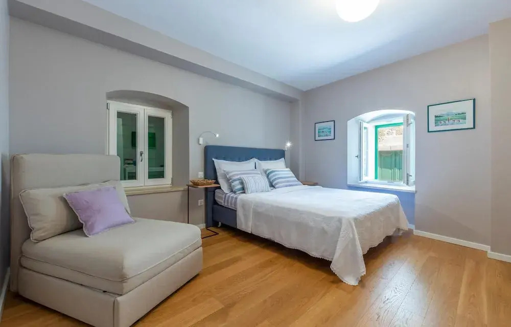 Beautiful Home In Postira