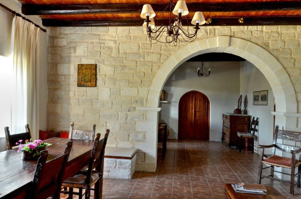 Anemole Traditional Cretan Villa