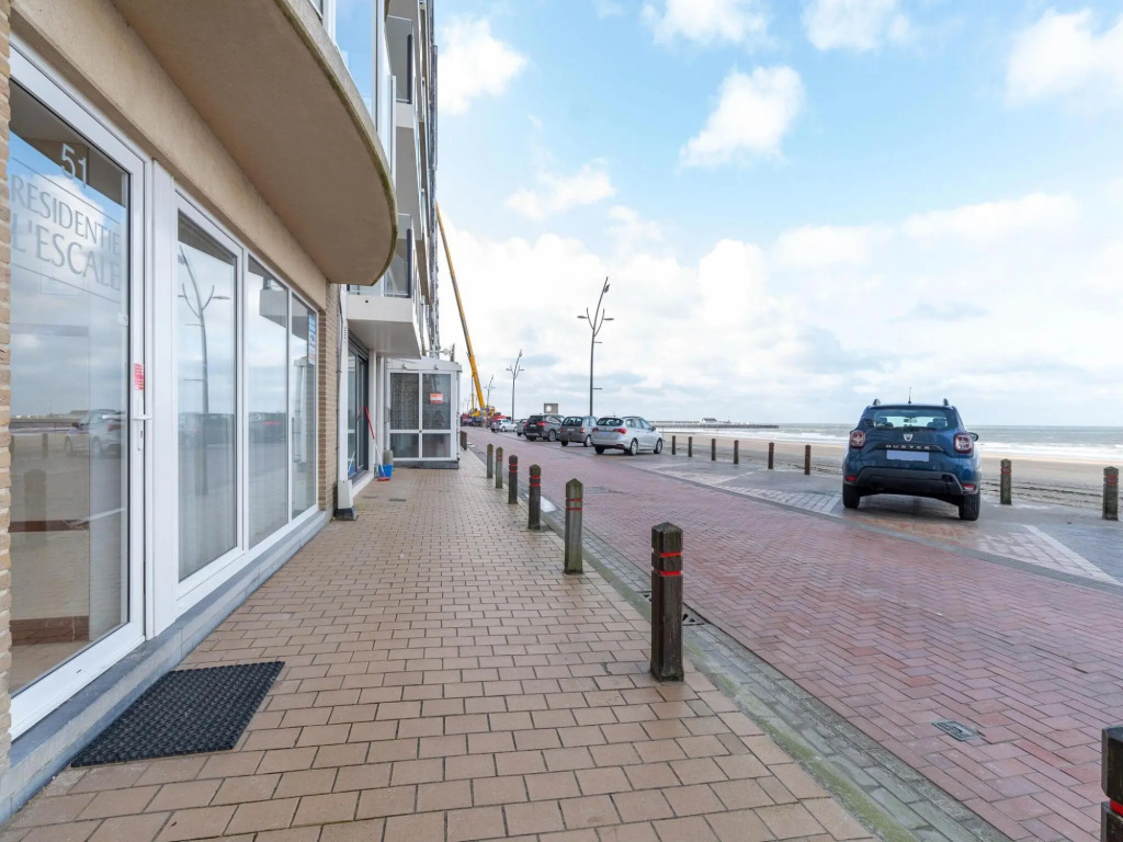 Snug apartment in Blankenberge with sea-views