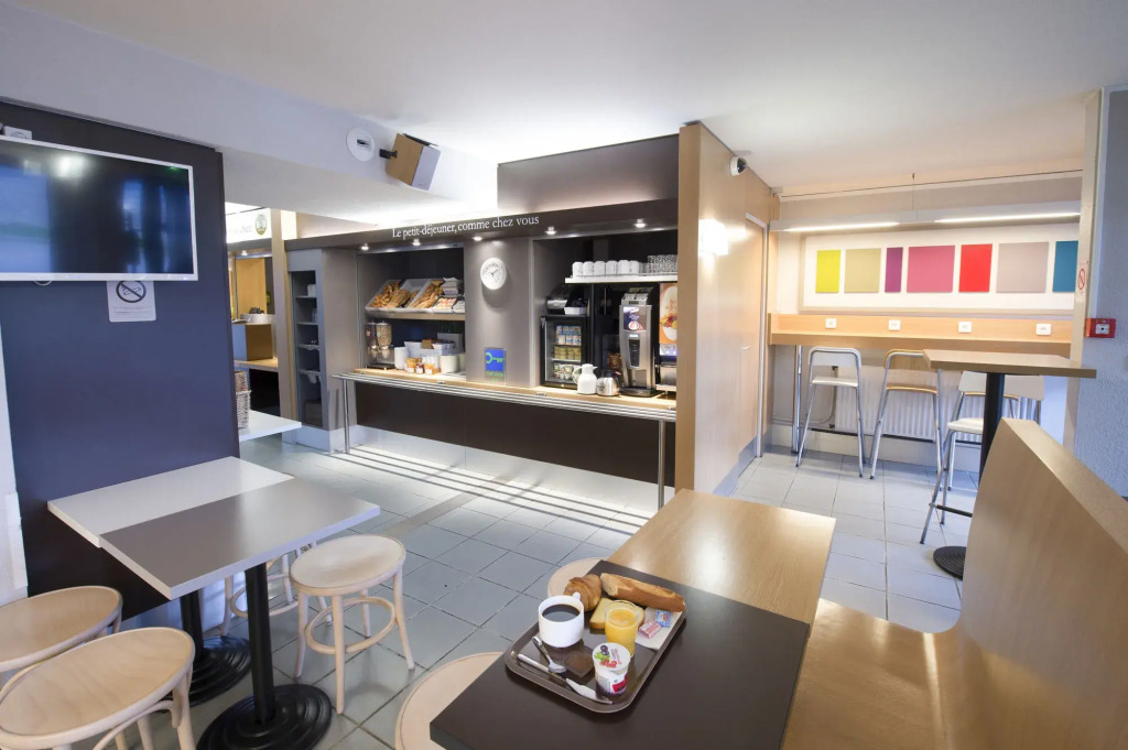 B&B HOTEL Clermont-Ferrand Le Brézet Aéroport